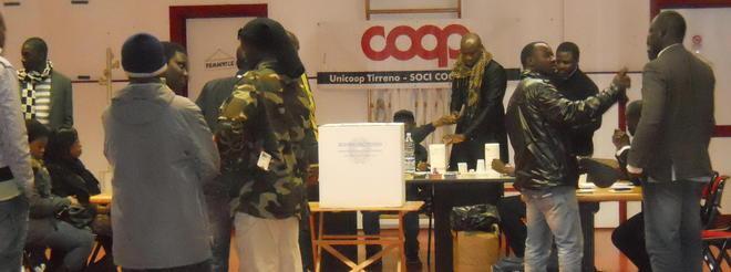 Senegalesi al voto per il governo