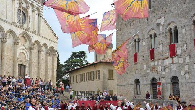 La tassa per turisti infiamma il consiglio