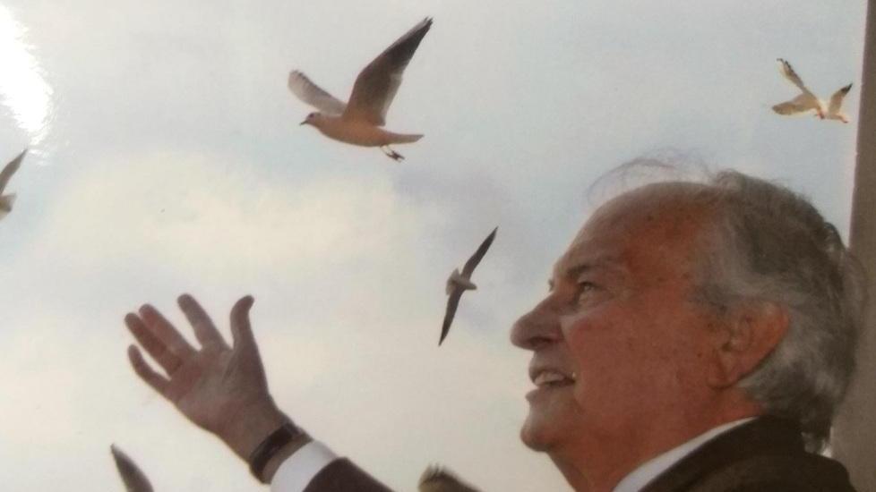 “In volo coi gabbiani” Luzzetti presenta la sua autobiografia