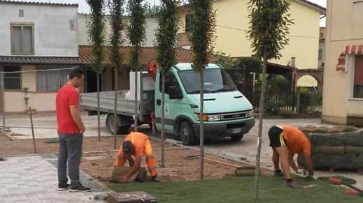 Anche Scortichino ha un luogo d’incontro Apre la nuova piazza a misura d’ambiente