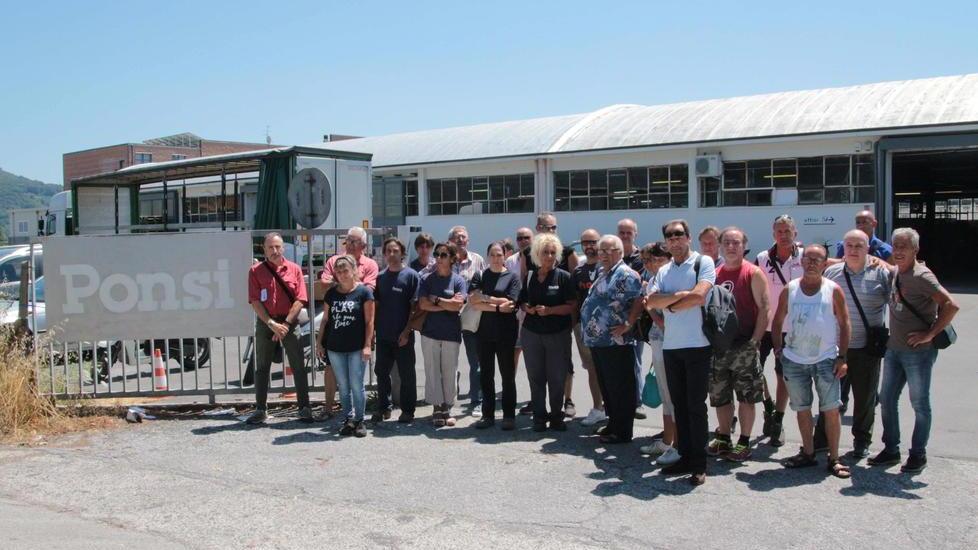 La Ponsi lascia la Versilia dopo 80 anni: 22 lavoratori verso Brescia