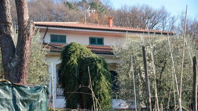 Presi due degli autori di una rapina ai danni di una pensionata di Porcari