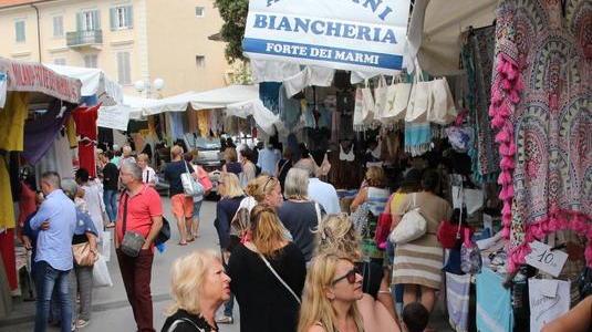Il mercatino del Forte tappa dei crocieristi