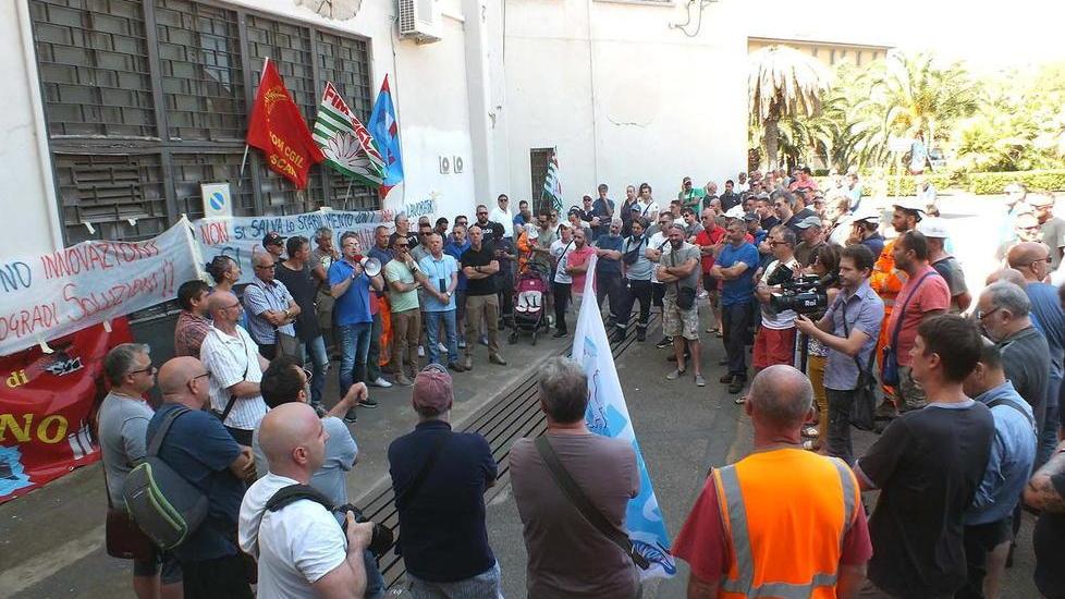 «Provvedimenti ritirati, ma troppe pressioni nei confronti dei lavoratori»