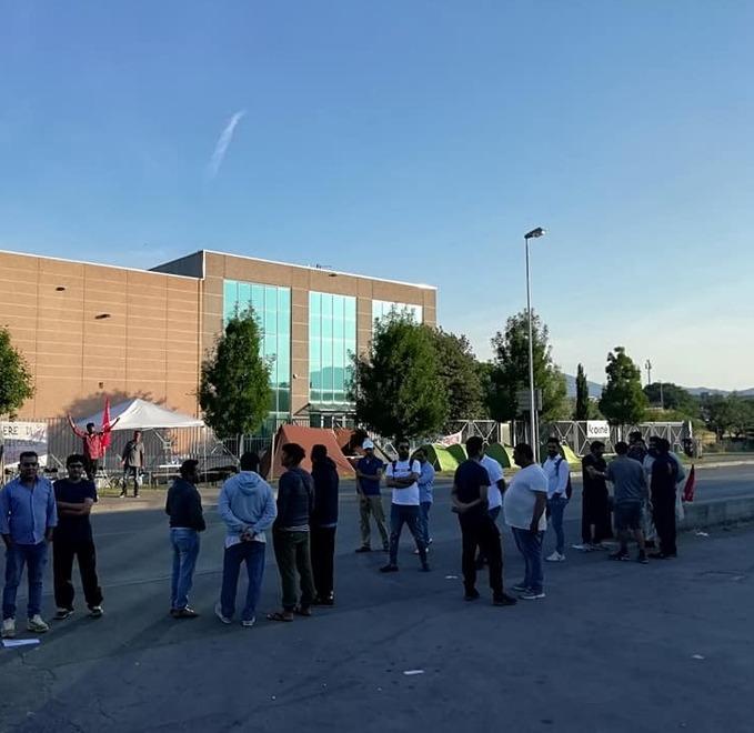 Il Panificio Toscano: «Siamo sotto ricatto» 