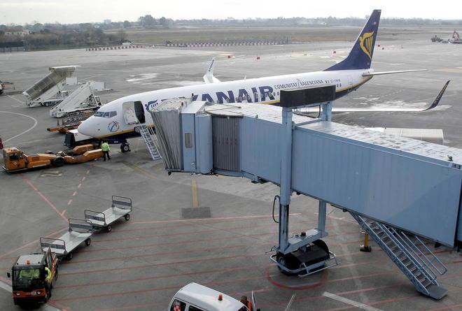 Tensione sindacati-direzione in aeroporto 
