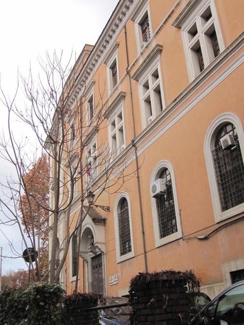 Faceva prostituire le amiche, diciassettenne a processo 