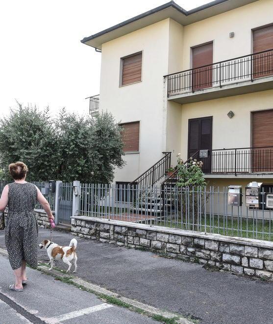 Morto in casa da giorni L’autopsia fuga i dubbi 