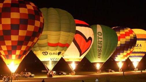 Cresce la Festa dell’aria In piazza Moro il ballo delle mongolfiere
