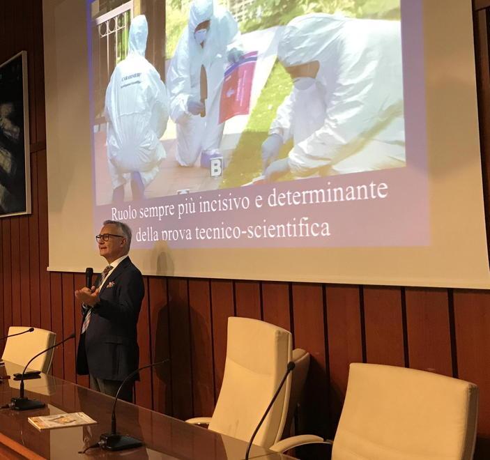 I segreti dell’investigatore raccontati dal generale del Ris 
