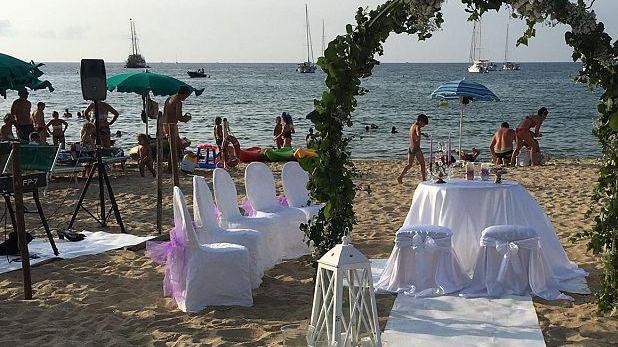 Nozze in riva al mare anche alla Lanterna