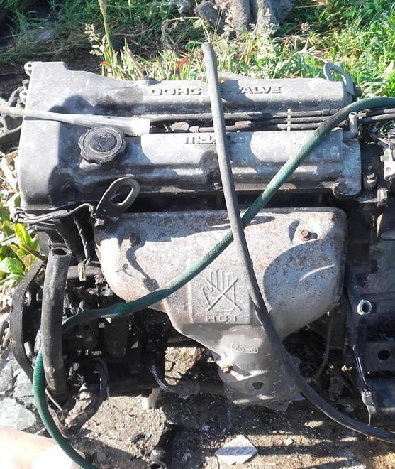 Smaltimento illecito di pezzi di auto a Casale
