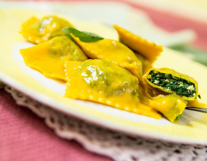 Tortelli verdi e di patate condite con ballo liscio 