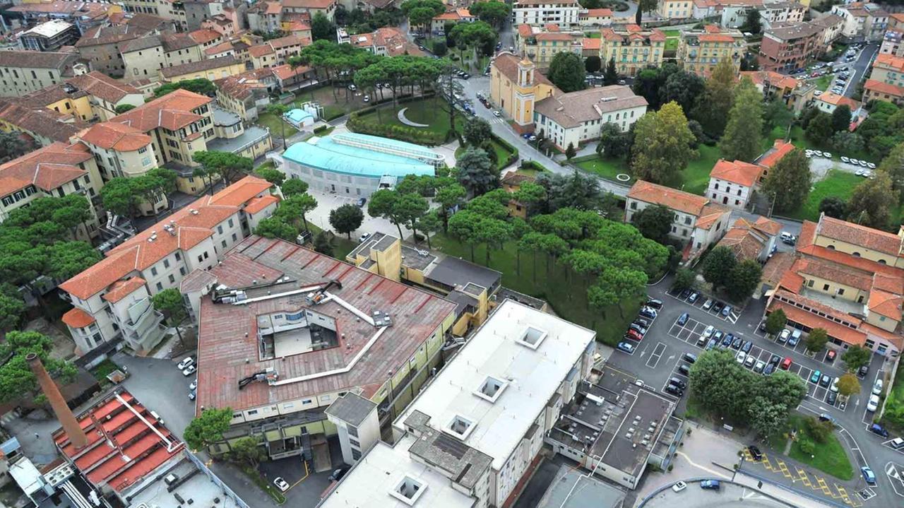 Crisi cardiaca fatale ma l’autopsia non scioglie i nodi