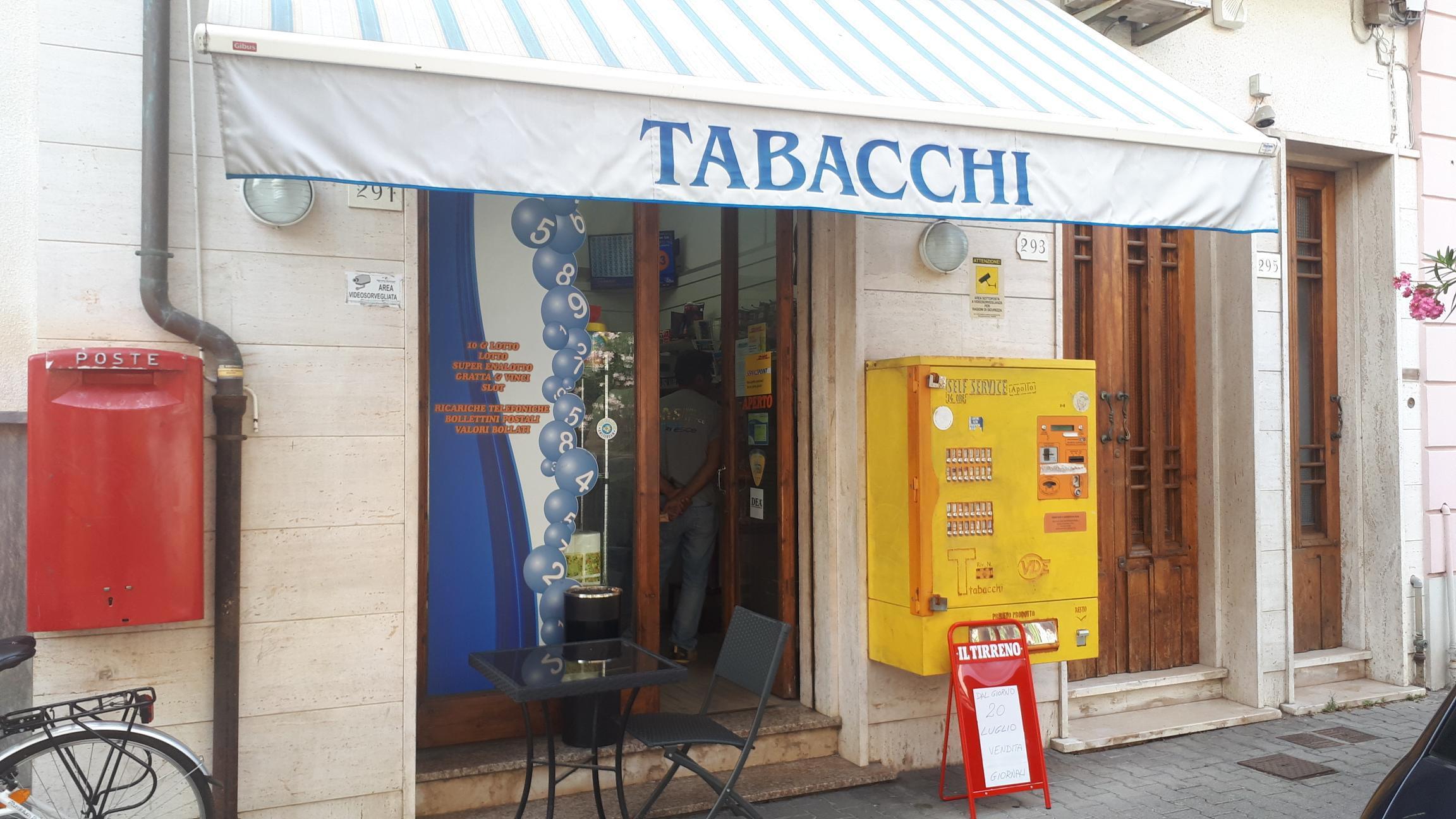 La nuova edicola di via Savi in Darsena