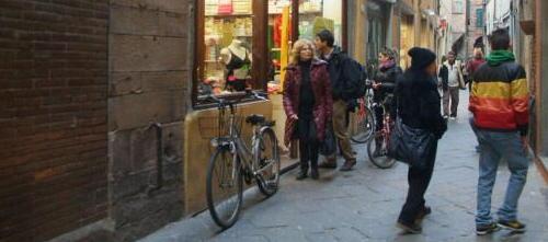 La macchina del ghiaccio pulirà Chiasso Barletti 