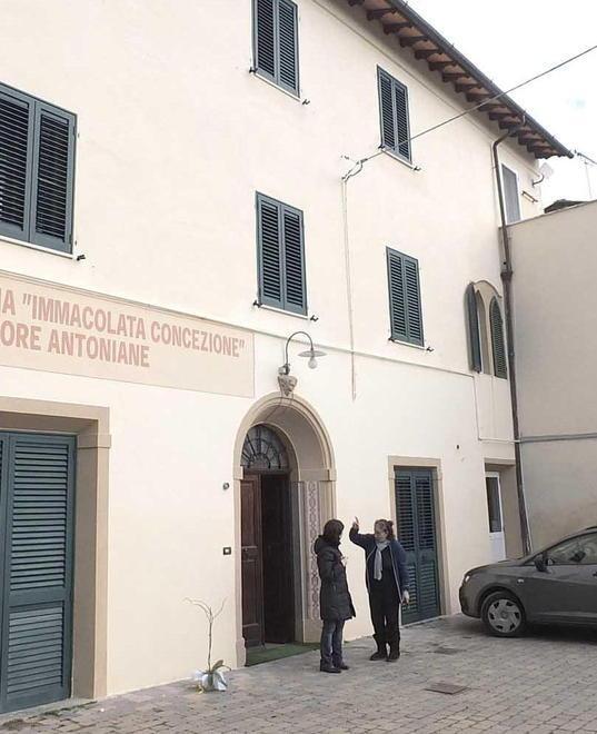 Dopo 100 anni di servizio se ne vanno le suore e l’asilo 