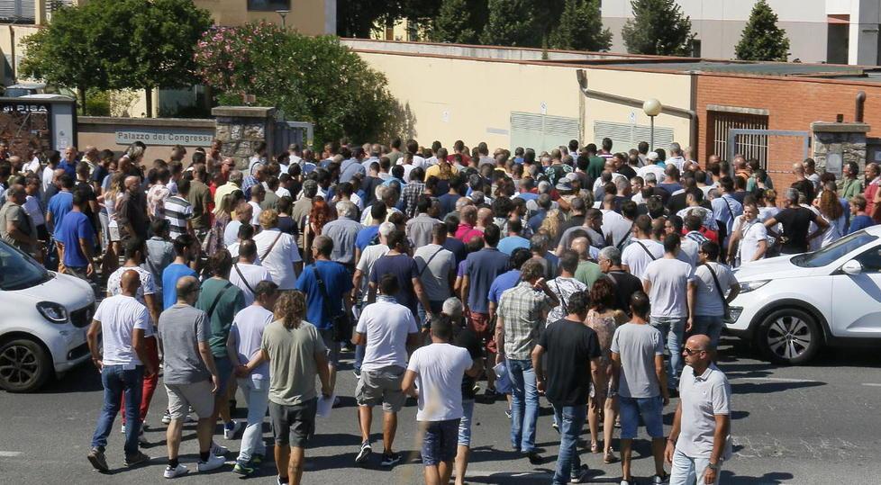Disoccupati, precari e 45enni: in 1.150 al concorso Geofor per il posto fisso 