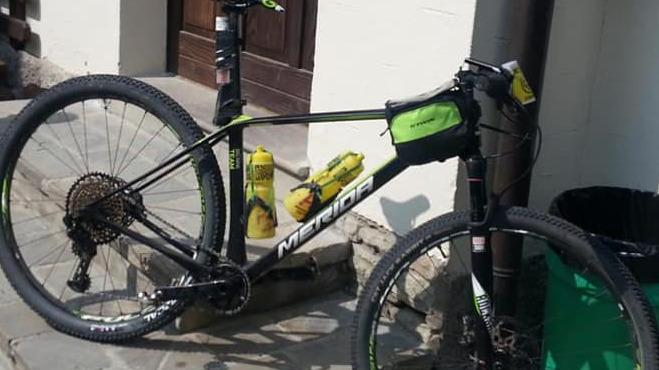 Appello per ritrovare la bici dopo la caduta alle Roccette