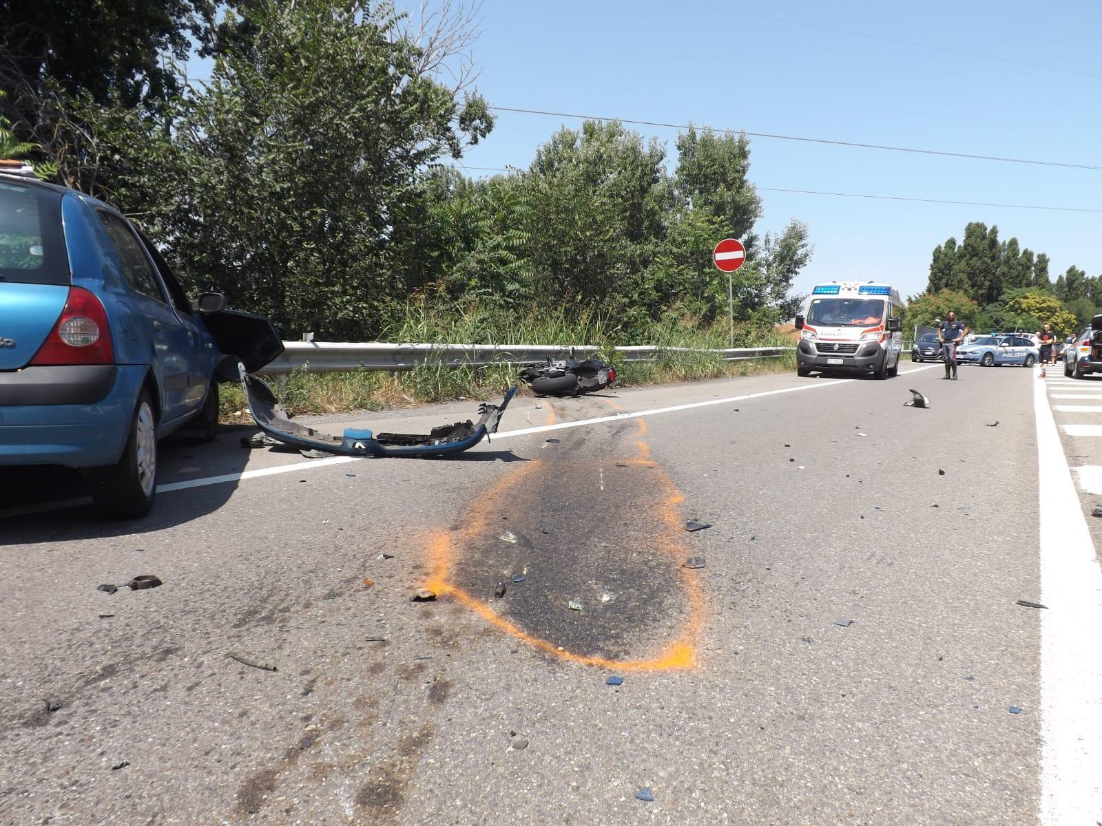 La scena dell'incidente in tangenziale a Reggio Emilia