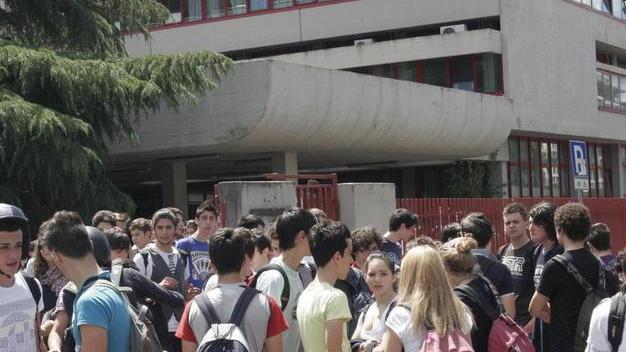Scuola , che fatica il 18,9% degli studenti non finisce gli studi