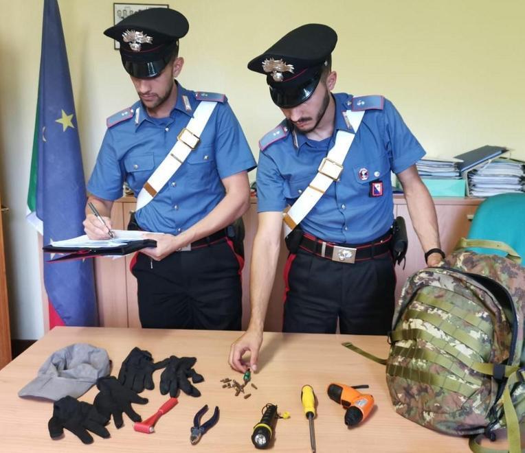 Inseguito e preso dopo un colpo da 5mila euro 