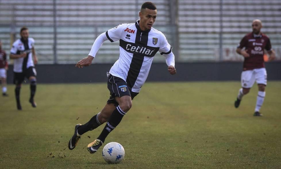Livorno frena su Asencio e spunta l’olandese Da Cruz 