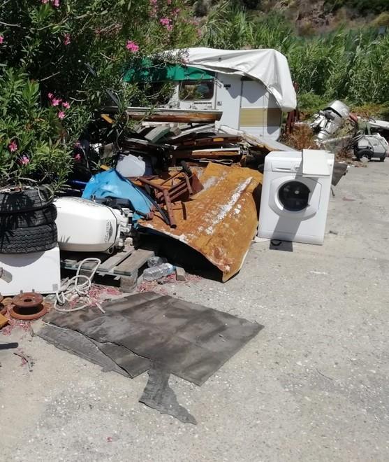 Discarica sull’isola sequestrata intera area 