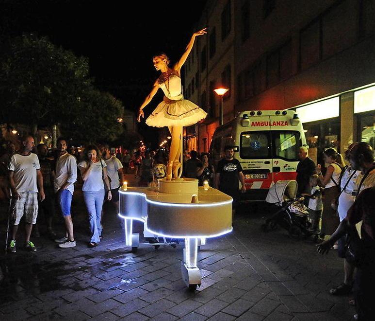 La Notte bianca incorona la Madrina e l’Alfiere della Targa Cecina 2019 