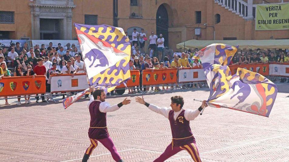 La Tenzone argentea riempie gli alberghi «Vogliamo più Palio»