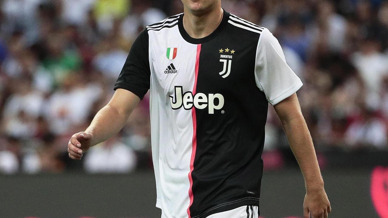 Matthijs de Ligt in campo a Singapore con la Juventus