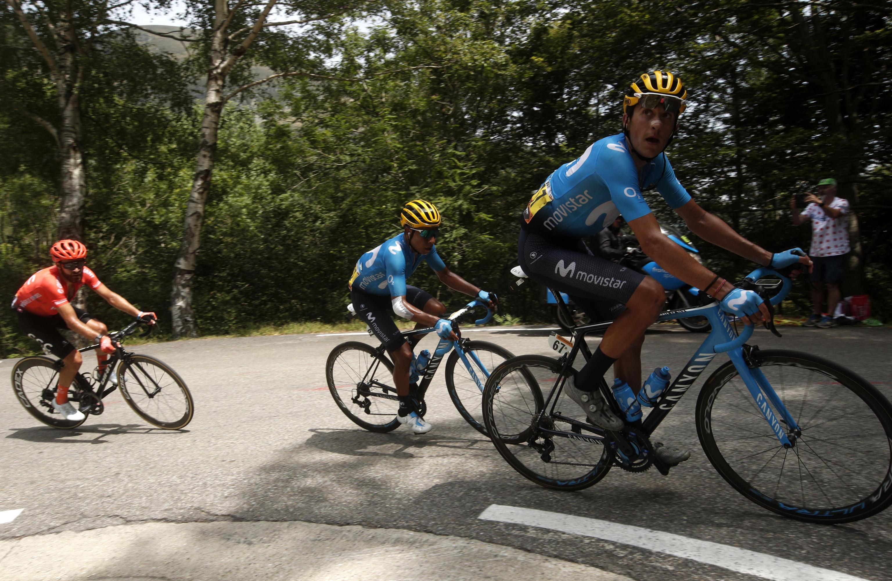 Il britannico Simon Yates si prende i Pirenei, Alaphilippe resta in giallo. Ma occhio a Pinot 