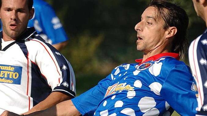 A 47 anni Max Magnani ha detto stop al calcio, carriera straordinaria con 300 gol all’attivo