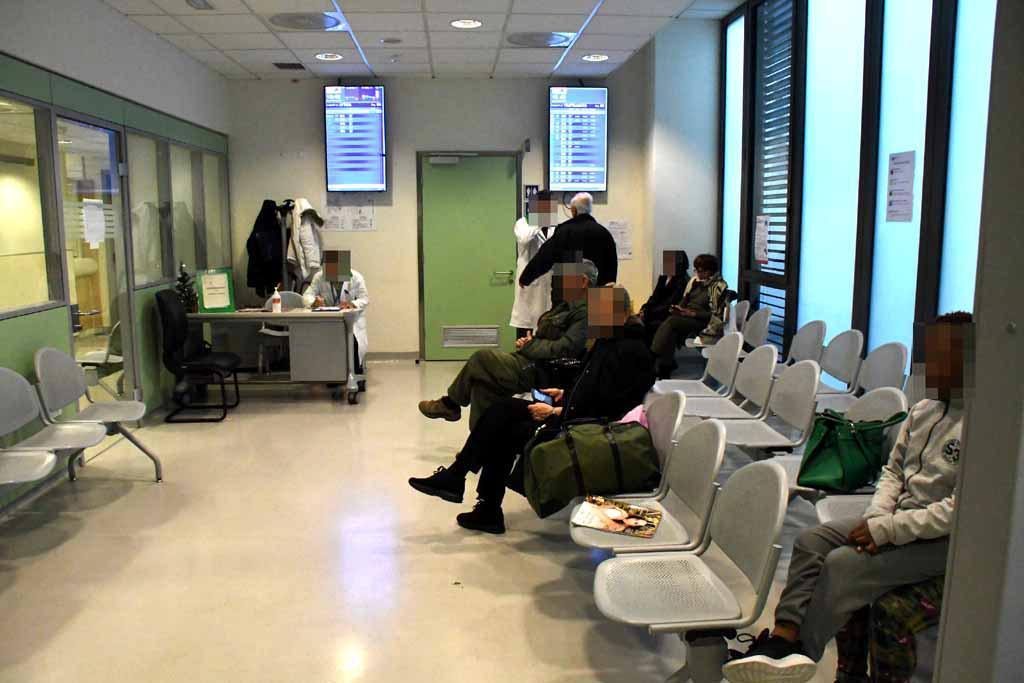 Malato oncologico aspetta quasi sei ore prima di poter tornare a casa in ambulanza