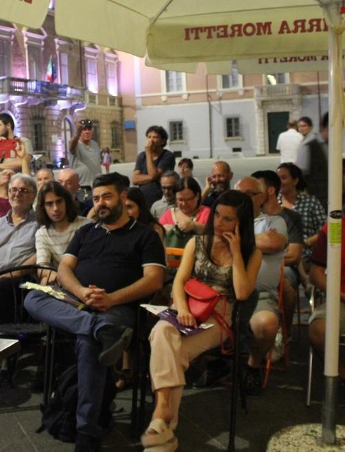 La sinistra si ritrova in piazza Mercurio: ci siamo e siamo vivi