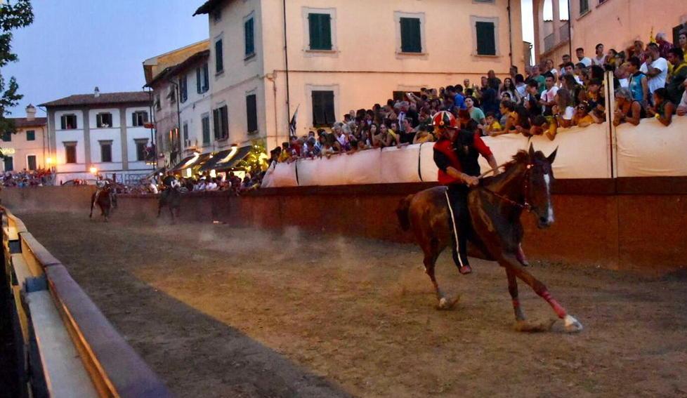 Adrian Topalli e San Vittore: sono loro i nuovi re del Palio