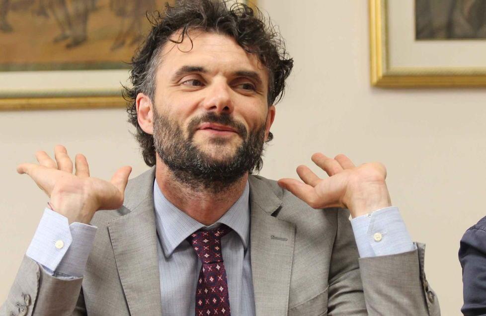 Offese al Pd su Facebook, in arrivo decine di denunce 