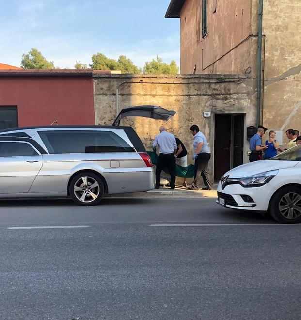 Vedova di 48 anni trovata senza vita nella sua abitazione 