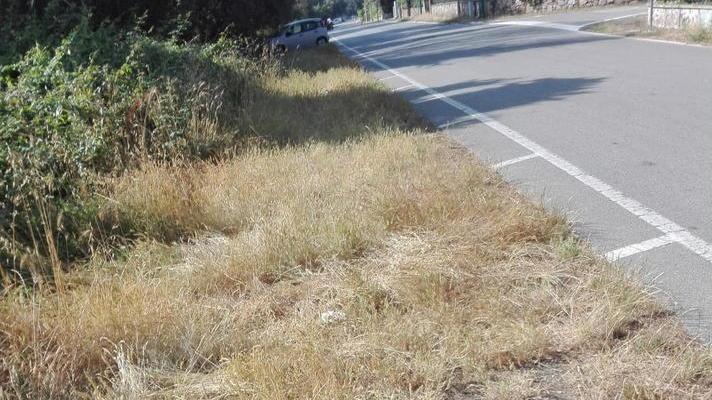 «Via dei Pioppi è pericolosa mettete almeno dei dissuasori»