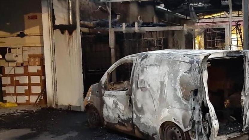 In fiamme una ditta di prodotti chimici Danni ingenti