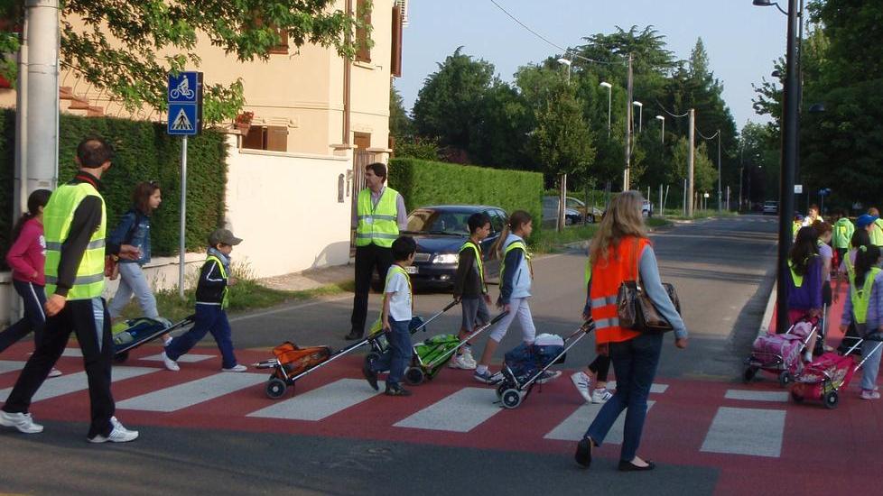 «Servizio Pedibus a rischio per mancanza di volontari»