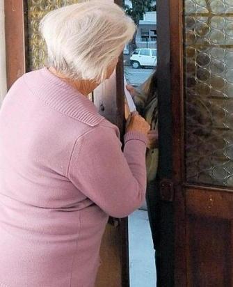 La truffa del falso avvocato Anziana derubata di tutti gli ori 