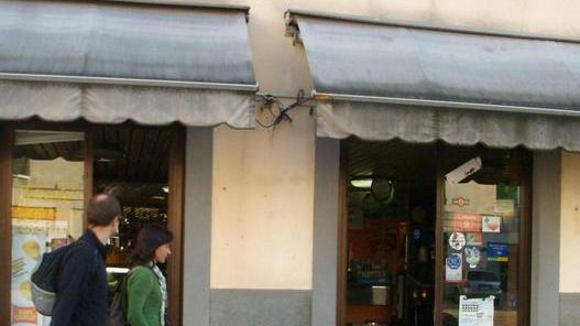 Furto al bar Mara Meo, spariti soldi e sigarette