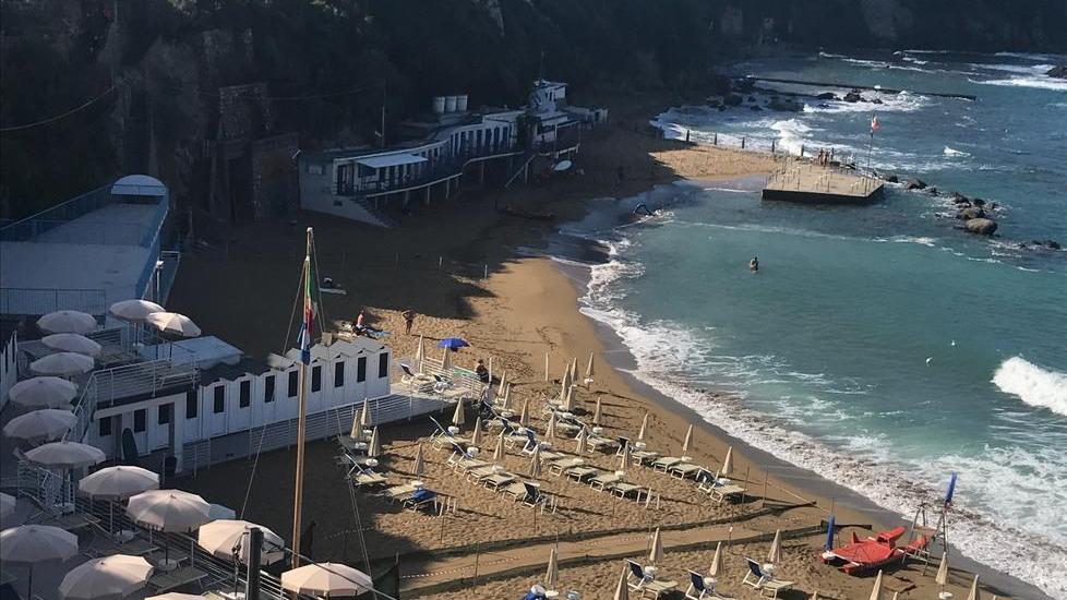 La baia del Quercetano (foto d'archivio)