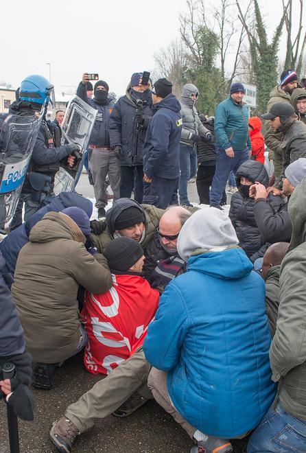 Foglio di via da Modena al sindacalista: il Tar lo annulla 
