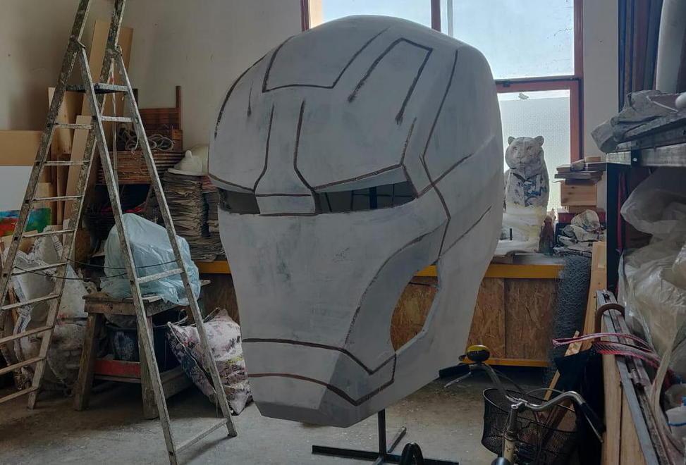 L’idrovolante pazzo e l’impero Marvel sui carri del Carnevale 