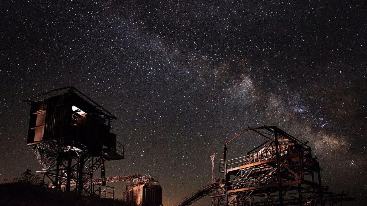 Osservare le stelle sotto il cielo più bello d'Italia, benvenuti all'Elba