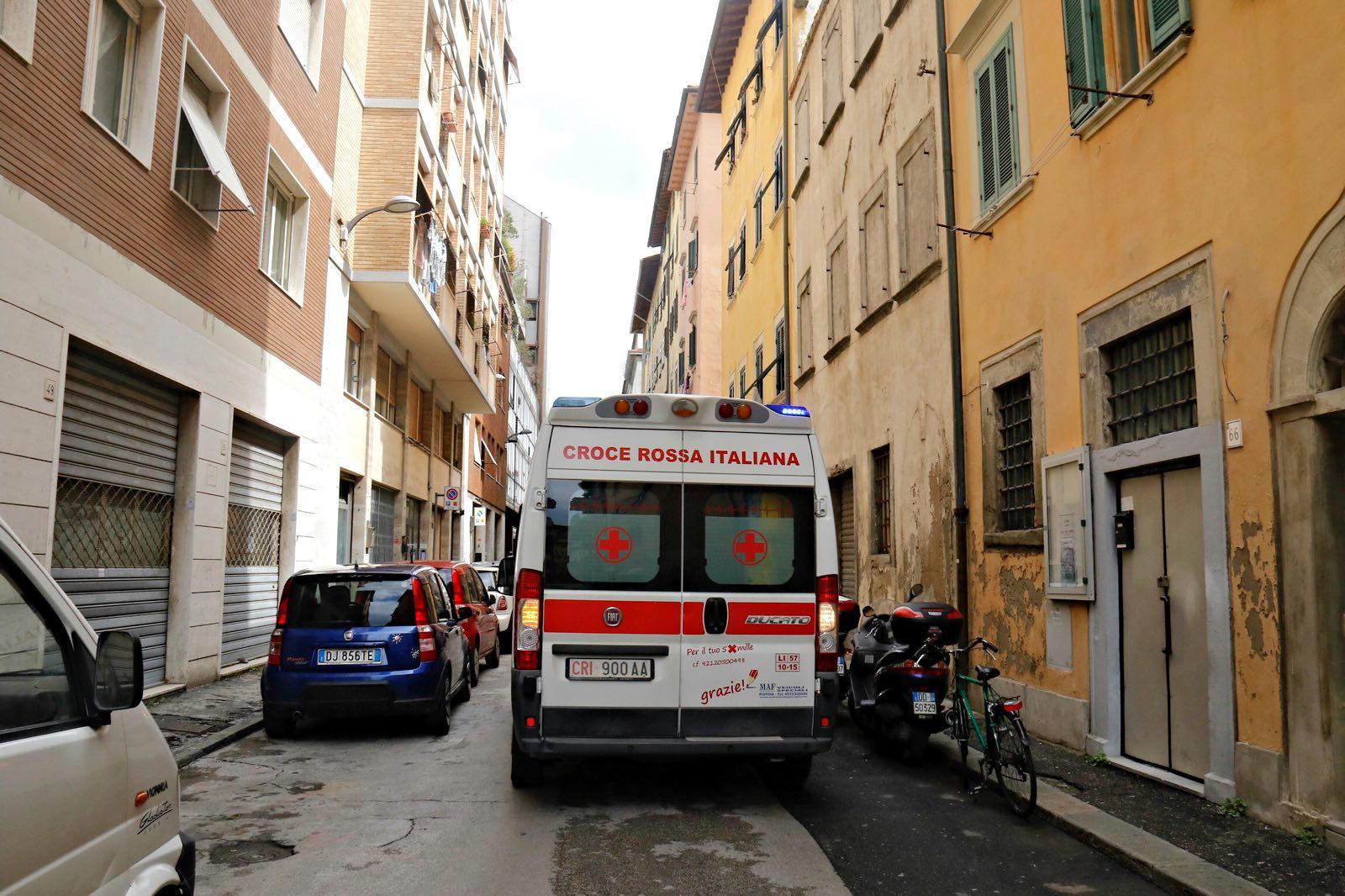 Un'ambulanza della Croce rossa italiana (foto d'archivio)