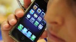 Passione smartphone, ma la rete è al collasso
