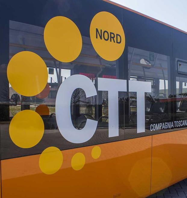 Da Firenze a Lucca sull’autobus senza aria condizionata 
